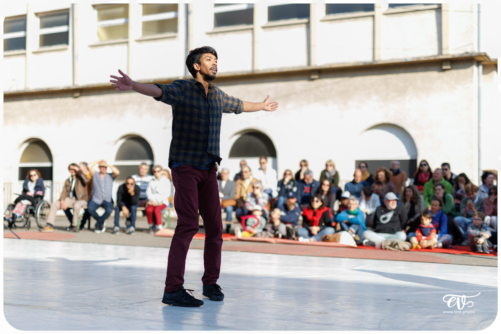 NO MAN'S LAND (CIE DARUMA)